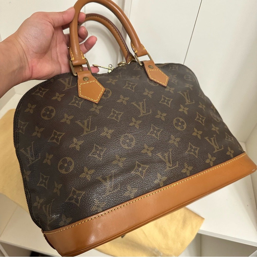 🌹Sold Authentic Louis Vuitton Alma Bag - Picture 12 of 17